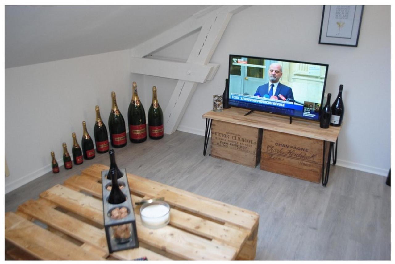 Studio Champagne Apartment แร็งส์ ภายนอก รูปภาพ